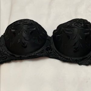 Sweet nothing strapless black bra 36C